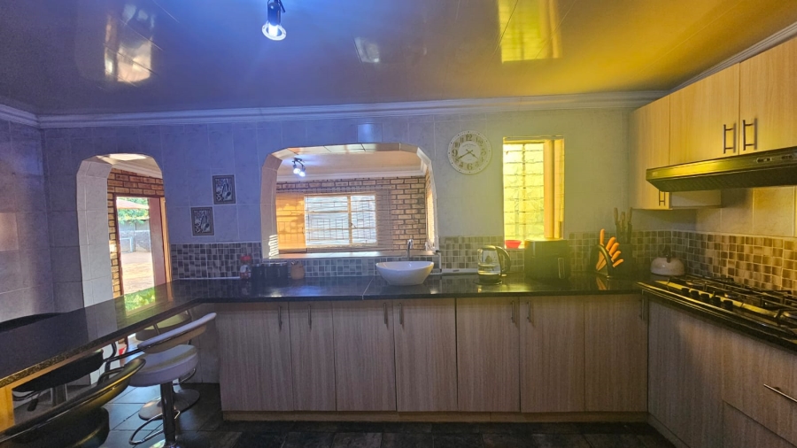 4 Bedroom Property for Sale in Kuruman Northern Cape